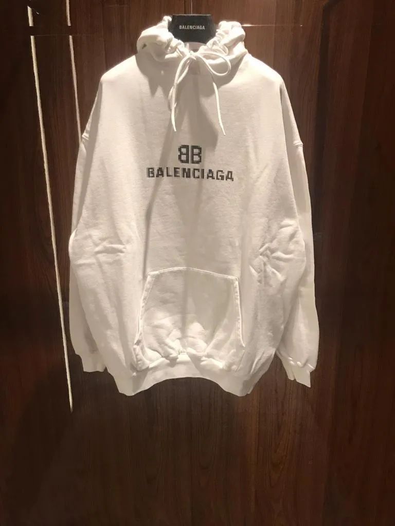 BALENCIAGA  |Men's bb pixel medium fit hoodie in black