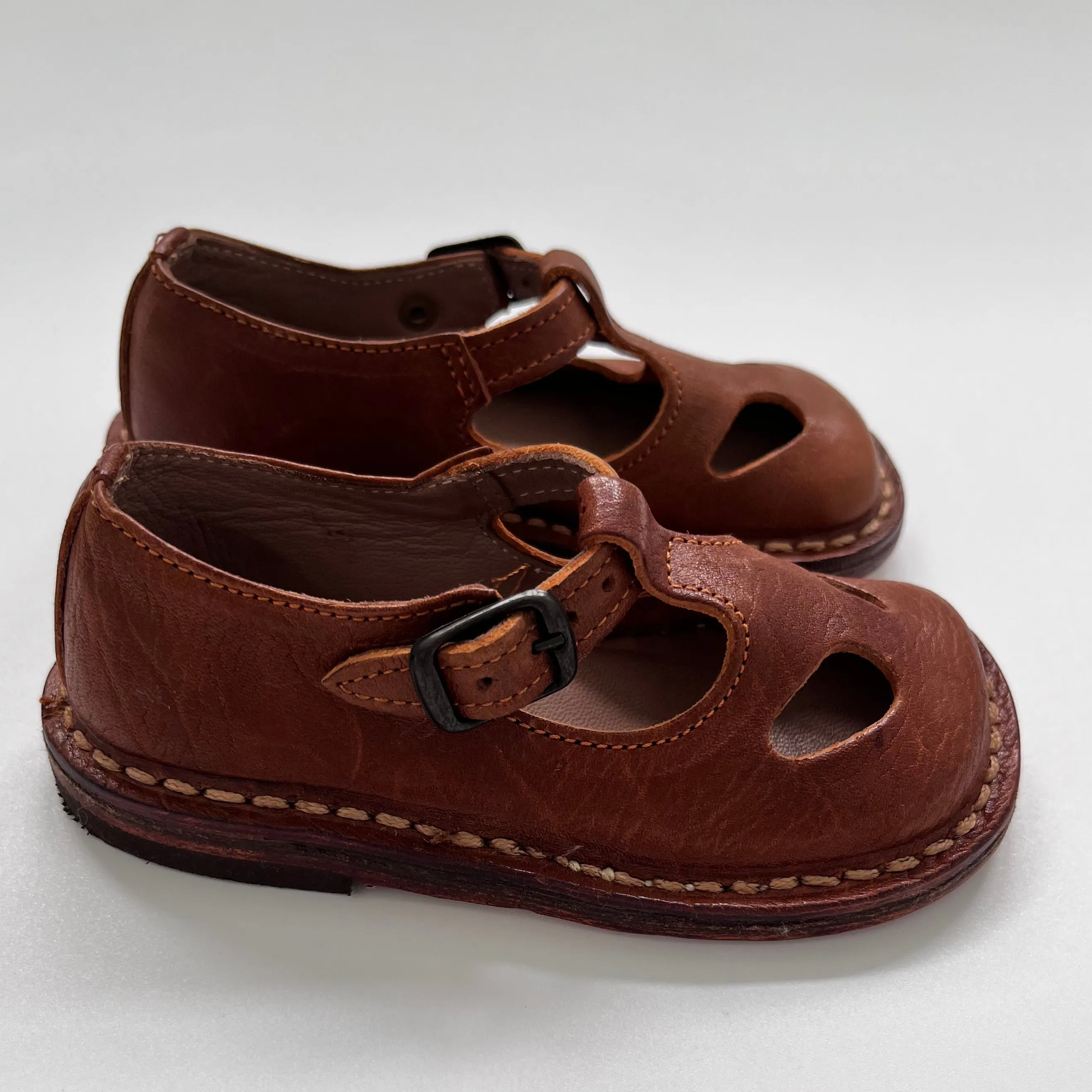 Caramel Brown Leather T-Bar Shoes: Size EU 22