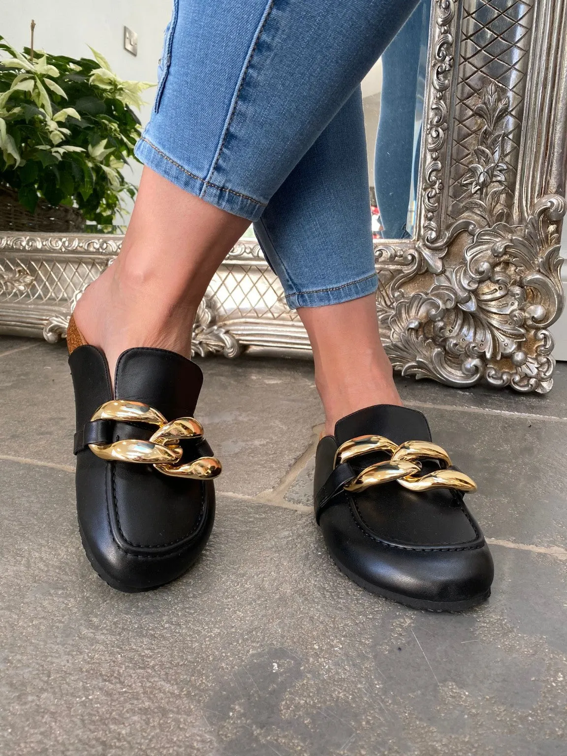 Chunky Chain Mules