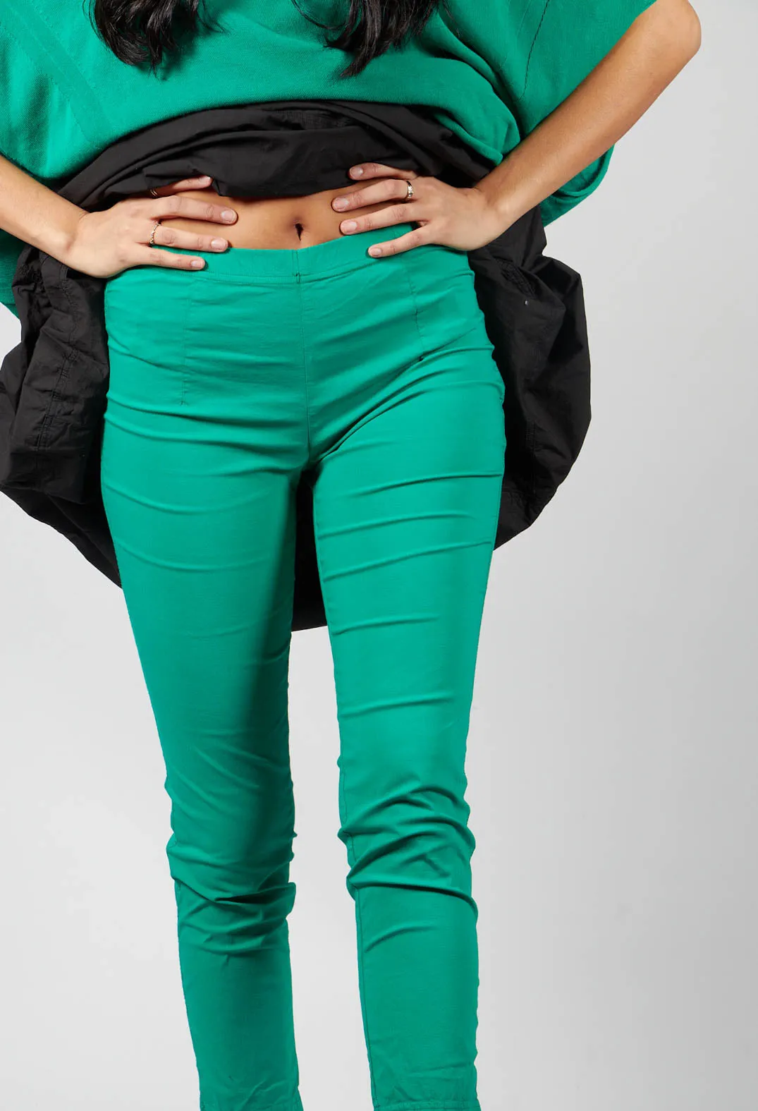 Pull on Fitted Trousers in Green