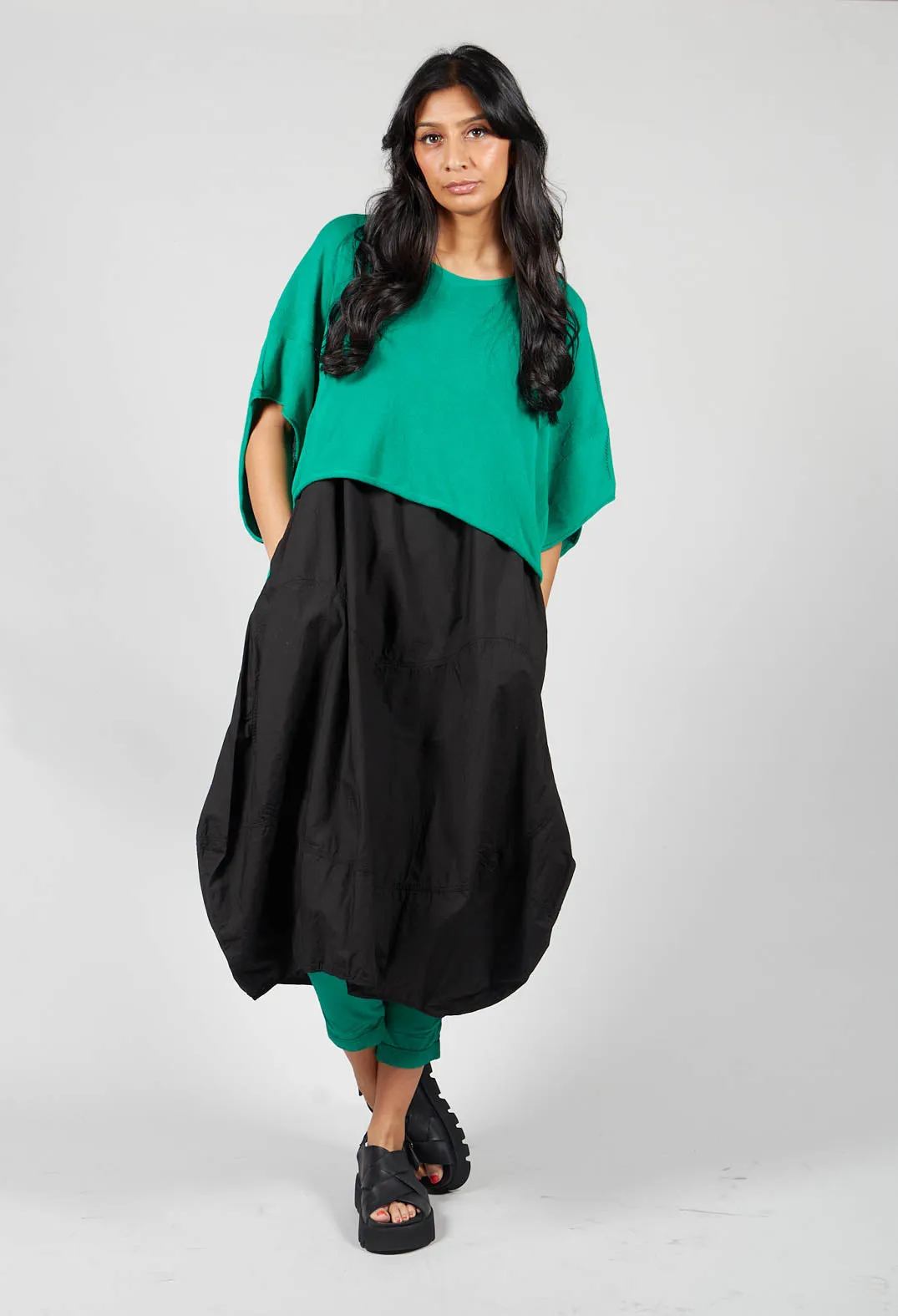 Pull on Fitted Trousers in Green